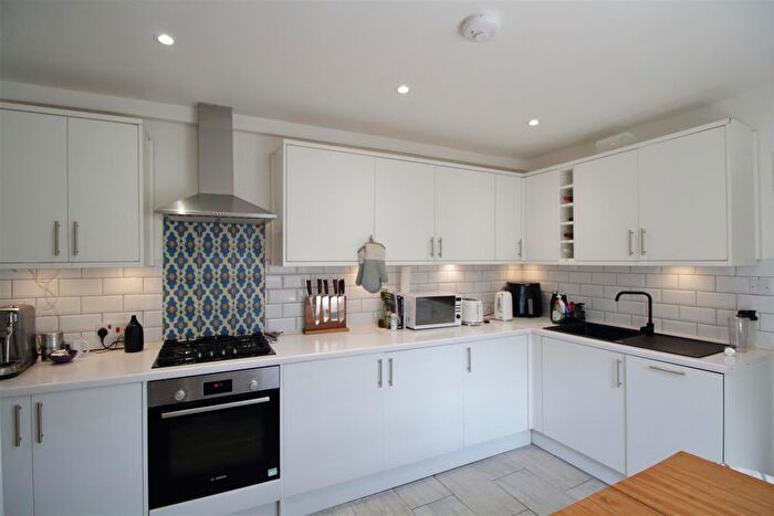 2 Bedroom Maisonette To Rent In Wingford Road, Brixton/Clapham, SW2