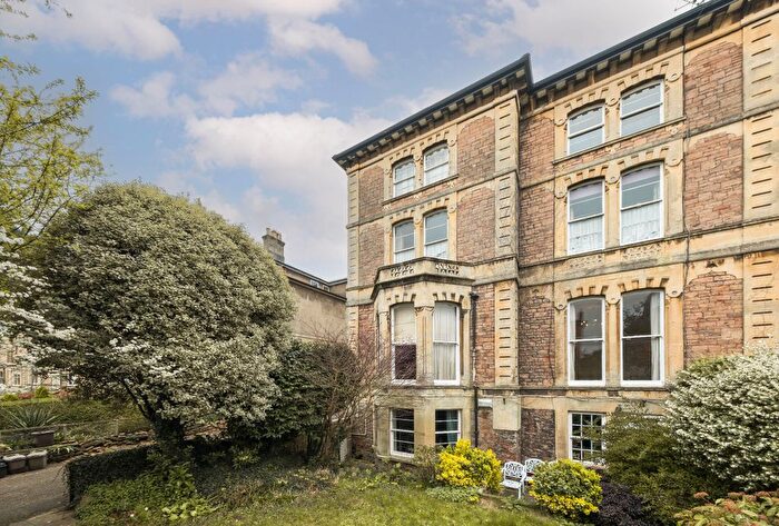 2 Bedroom Flat For Sale In Apsley Road, Bristol, BS8