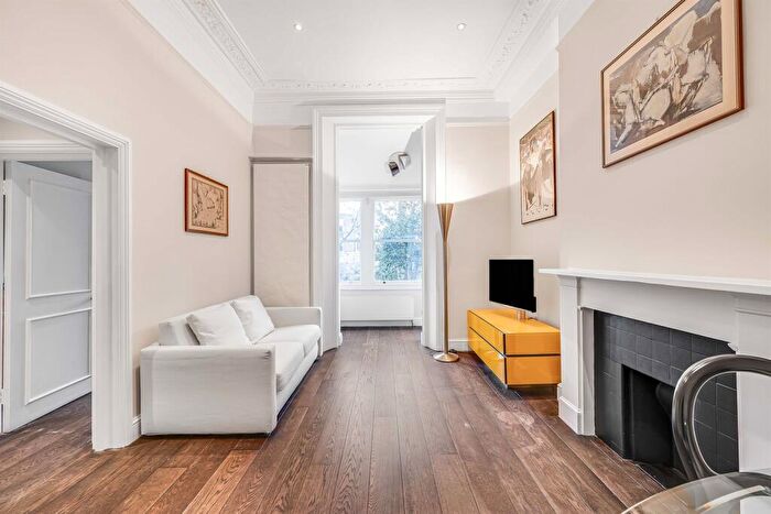 1 Bedroom Flat To Rent In Cathcart Road, Chelsea, SW10