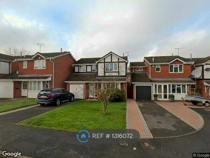 4 Bedroom Detached House To Rent In Cooper Gardens, Oadby, Leicester, LE2