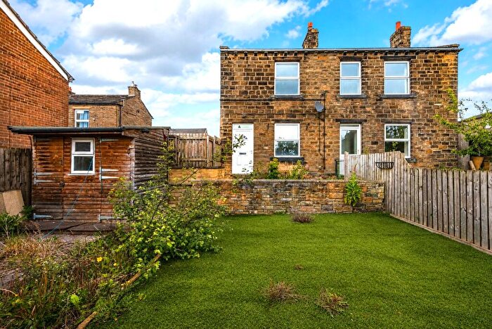 2 Bedroom Semi Detached House For Sale In Bradford Road, Birkenshaw, Bradford, West Yorkshire, BD11