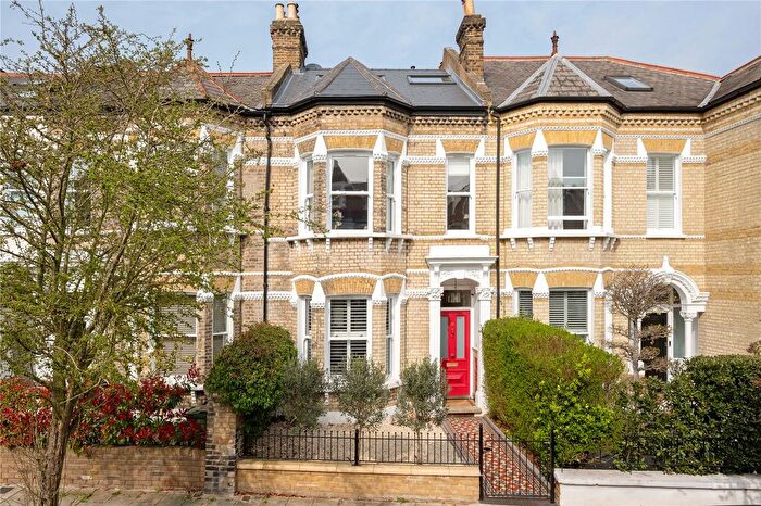 4 Bedroom Terraced House For Sale In Elms Crescent, SW4