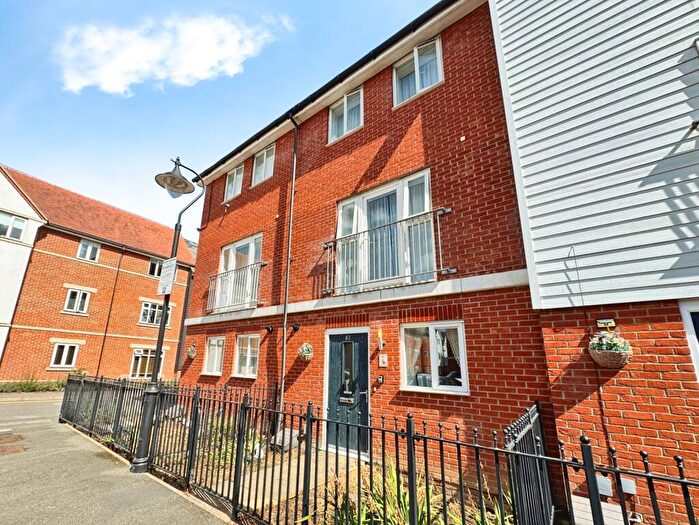 4 Bedroom Terraced House To Rent In Westwood Drive, Canterbury, Kent, CT2