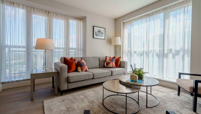 2 Bedroom Apartment To Rent In Circus Apartments, Two Bed Apartment, Canary Wharf, (sq.ft) &# P/W, E14