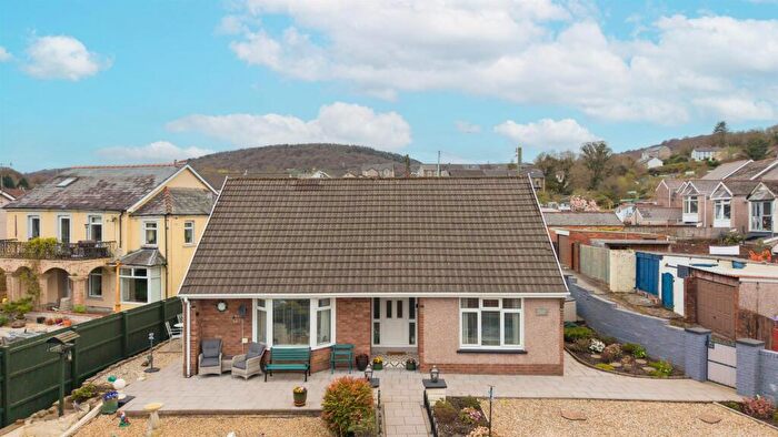 3 Bedroom Detached Bungalow For Sale In Mount Pleasant, Pontnewynydd, Pontypool, NP4