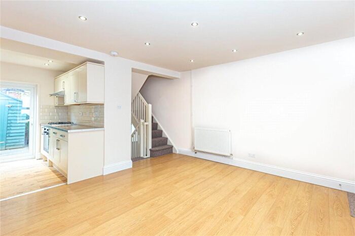 2 Bedroom Terraced House To Rent In High Street, Clifton, Bristol, BS8