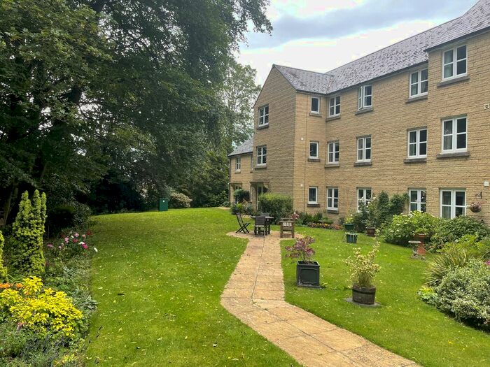 1 Bedroom Flat To Rent In Wards Road, Chipping Norton, OX7