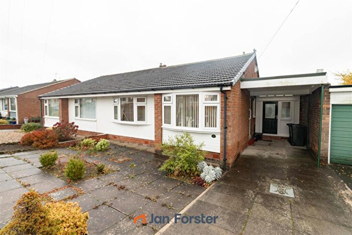 2 Bedroom Semi-Detached Bungalow To Rent In Dalton Place, Newcastle Upon Tyne, NE5