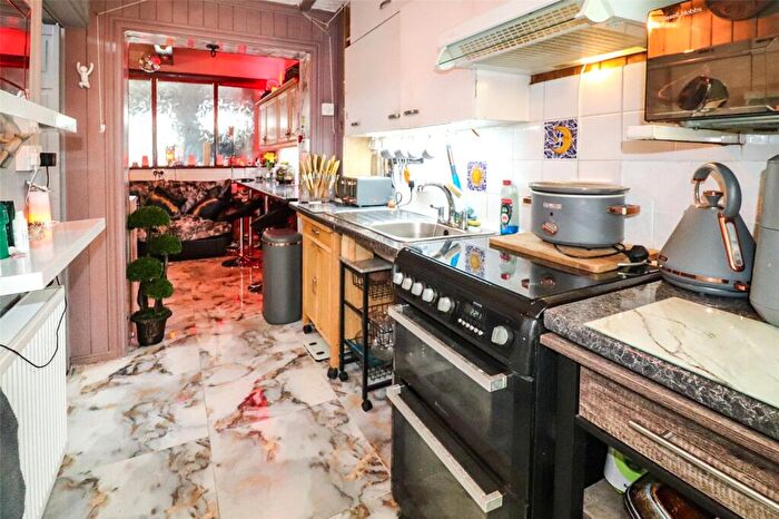 3 Bedroom Terraced House For Sale In Hazel Road, Erith, DA8