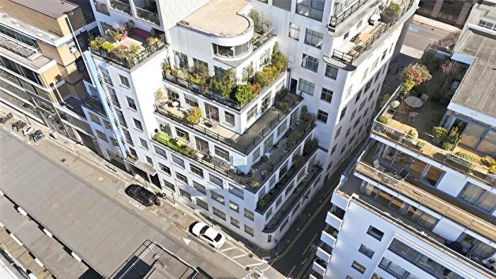 1 Bedroom Apartment To Rent In Ziggurat Building, - Saffron Hill, London, EC1N