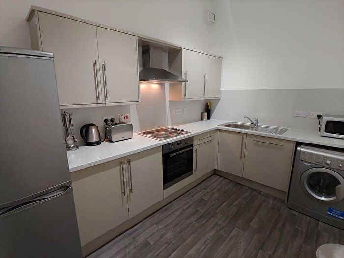 4 Bedroom Flat To Rent In Morrison Street, West End, Edinburgh, EH3