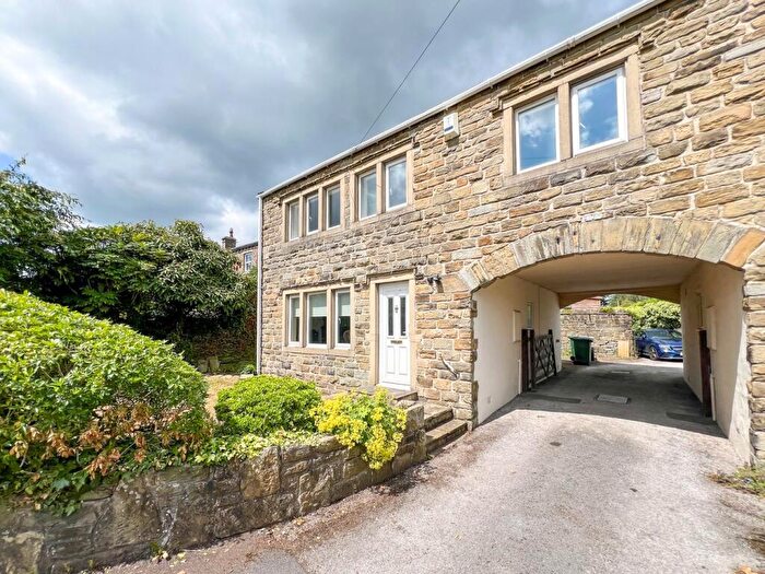 4 Bedroom Town House For Sale In Station Road, Shepley, Huddersfield, HD8