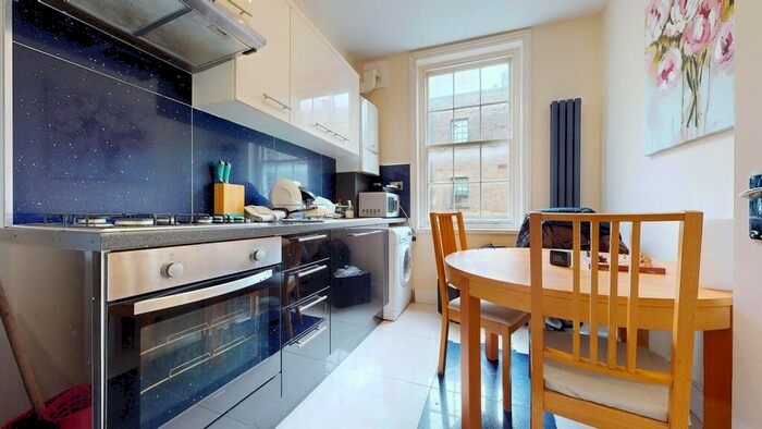 2 Bedroom Flat To Rent In Balfe Street, London, N1