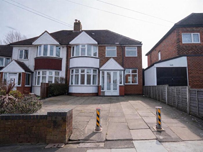 3 Bedroom Semi-Detached House For Sale In Sunnymead Road, Birmingham, B26