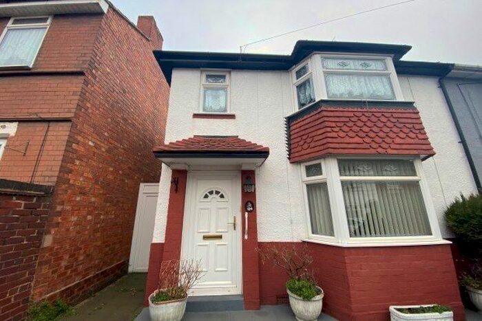 2 Bedroom Property To Rent In Vicarage Road, Wednesbury, WS10