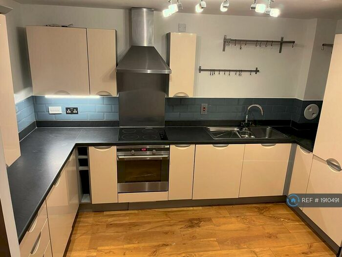 2 Bedroom Flat To Rent In Ashley Place, Edinburgh, EH6