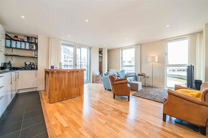 2 Bedroom Flat To Rent In Merryweather Place, Greenwich, SE10