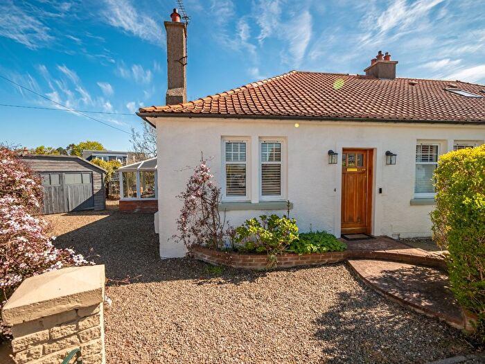 3 Bedroom Bungalow For Sale In Saughtonhall Gardens, Edinburgh, EH12