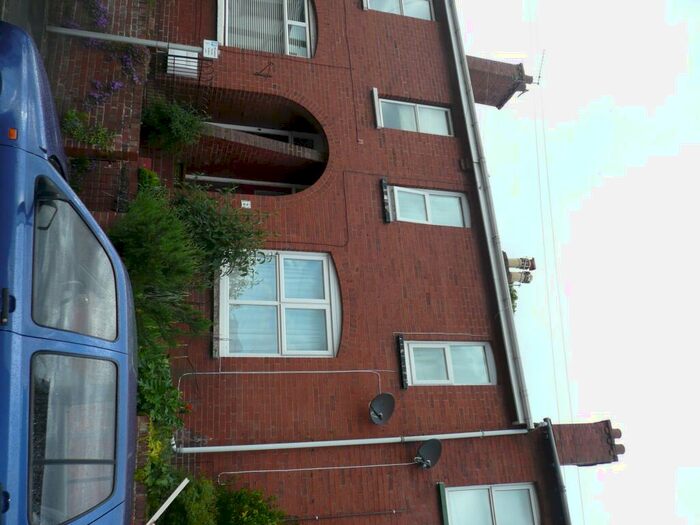 2 Bedroom Terraced House To Rent In Taddiford Road, St Davids, Exeter, EX4