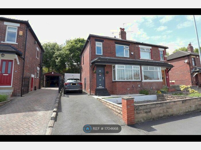 3 Bedroom Semi-Detached House To Rent In Kirkdale Crescent, Leeds, LS12