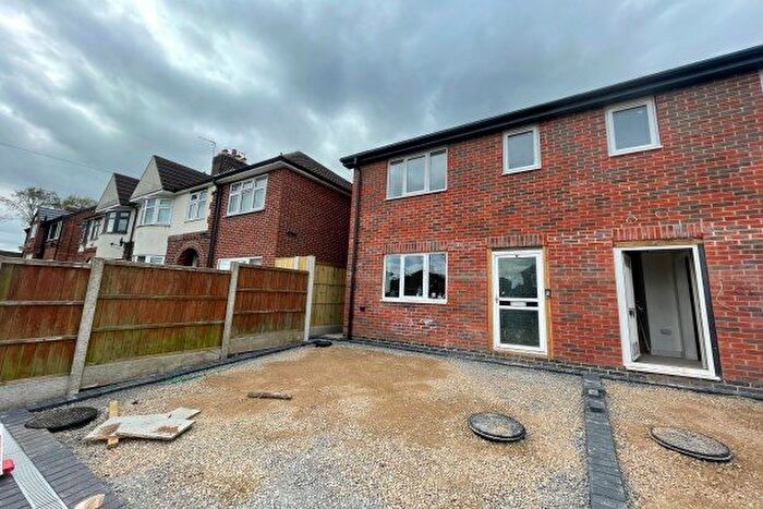3 Bedroom Semi-Detached House To Rent In St. Patricks Road, Nottingham, NG15
