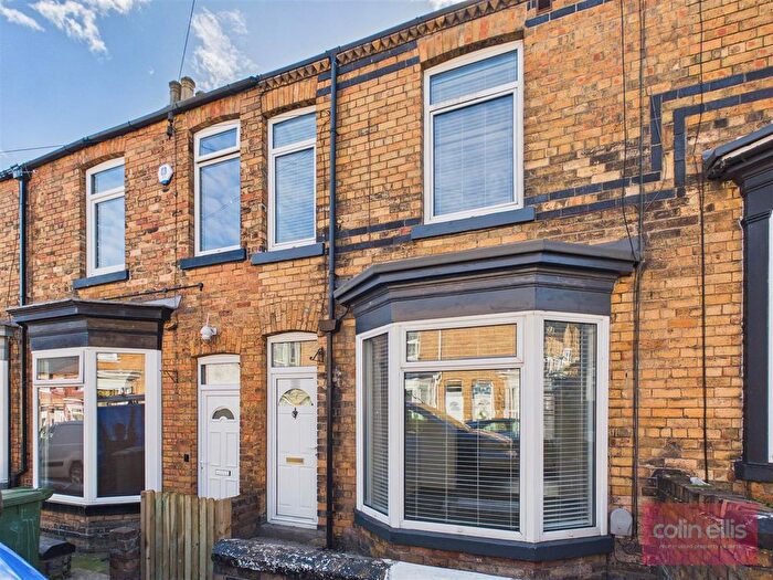 3 Bedroom Terraced House For Sale In Highfield, Scarborough, YO12