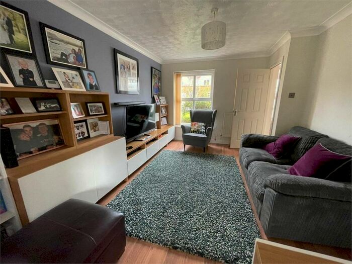 3 Bedroom Detached House To Rent In Shetland Way, Radcliffe, Manchester, M26