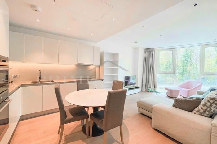 2 Bedroom Flat To Rent In Altissima House, Vista Chelsea Bridge Wharf, London, SW11