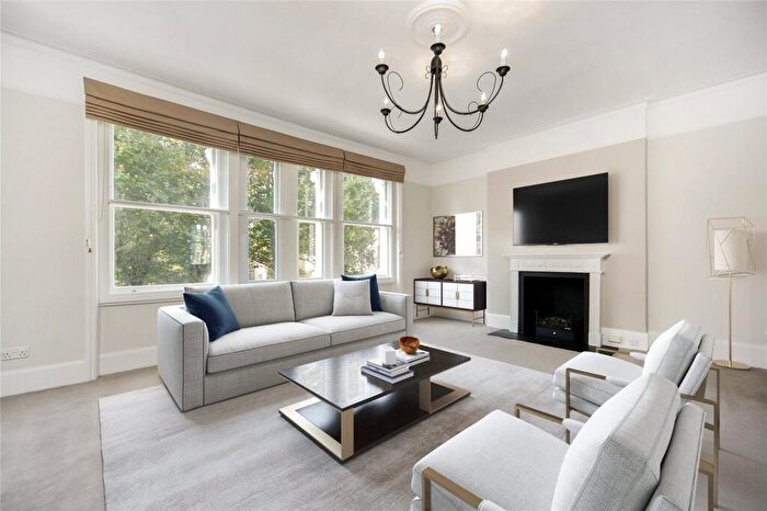2 Bedroom Flat To Rent In Fulham Road, The Boltons, SW10