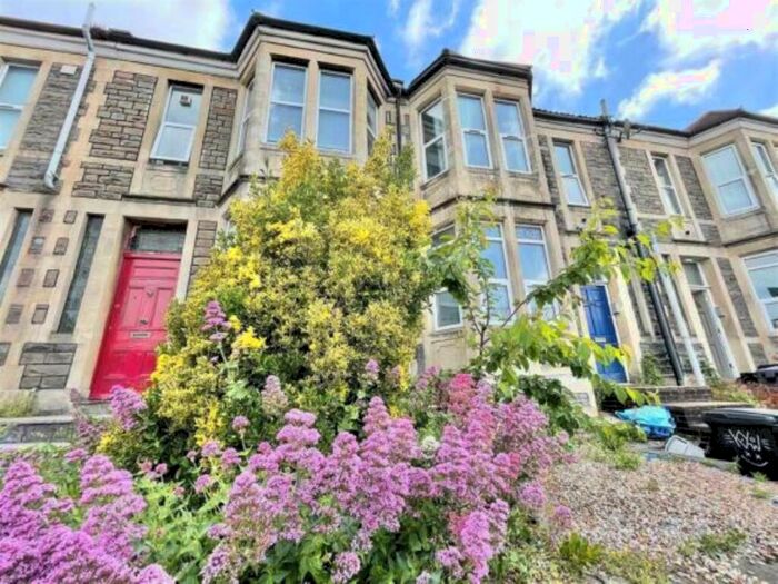 1 Bedroom Flat To Rent In Hotwell Road, Hotwells, Bristol, BS8