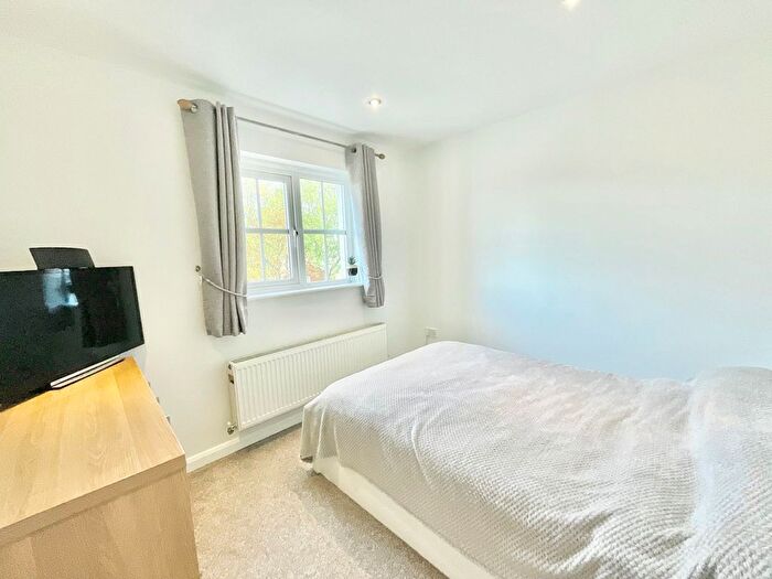 4 Bedroom Town House For Sale In Fletcher Road, Stoke-On-Trent, ST4
