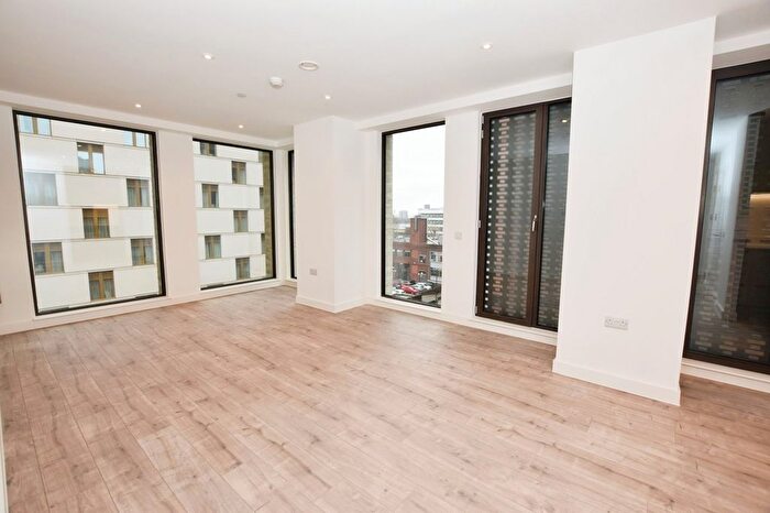 1 Bedroom Flat To Rent In Victoria House, Great Ancoats Street, Manchester, M4