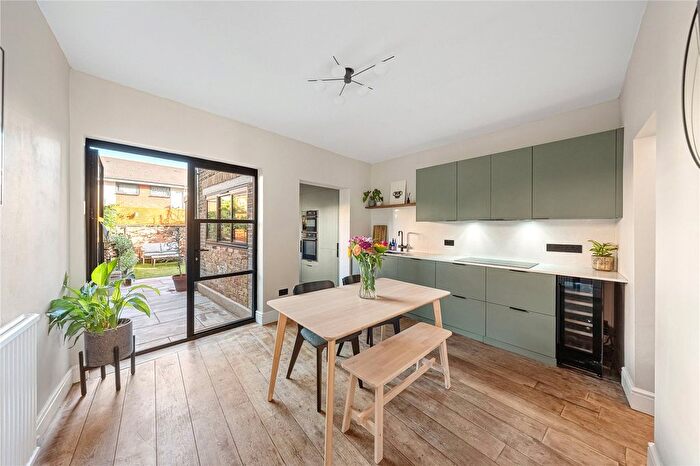 3 Bedroom Terraced House For Sale In Rommany Road, West Norwood, SE27