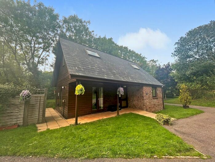 2 Bedroom Mobile/park Home For Sale In Whipcott Water Cottages, Holcombe Rogus, Wellington, TA21