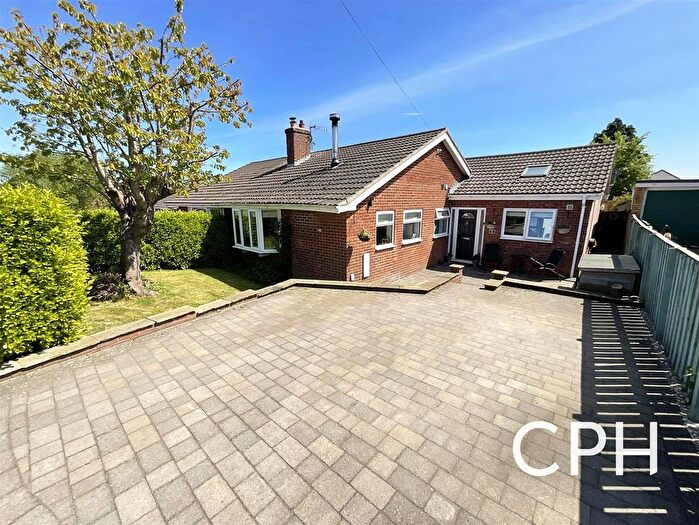 3 Bedroom Bungalow For Sale In Limestone Grove, Burniston, Scarborough, YO13