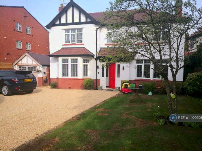 4 Bedroom Detached House To Rent In Cambridge Road, Southport, PR9