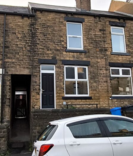 3 Bedroom Terraced House To Rent In Kirkstone Road, Sheffield, S6