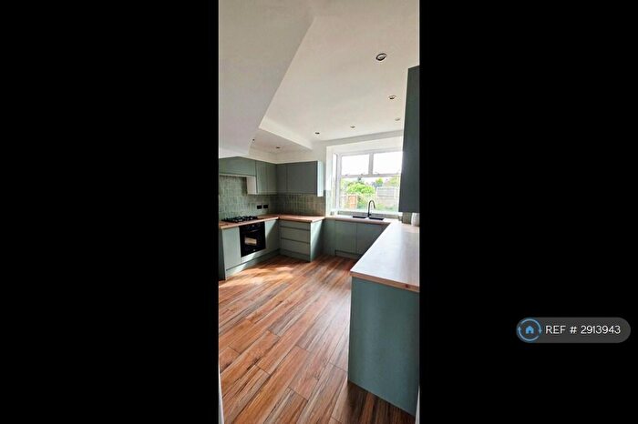 3 Bedroom Terraced House To Rent In West Park Avenue, Preston, PR2