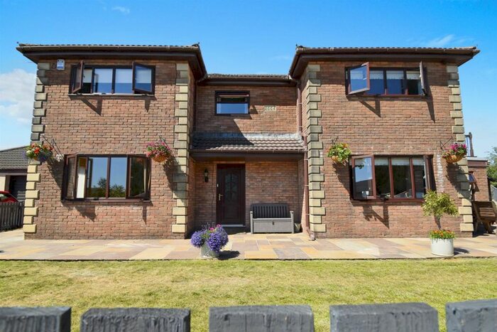 4 Bedroom Detached House For Sale In Fforest View Close, Rhymney, Tredegar, NP22