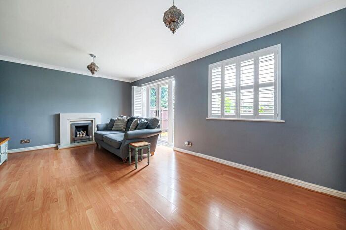 2 Bedroom End Of Terrace House To Rent In Burfield Road, Old Windsor, SL4