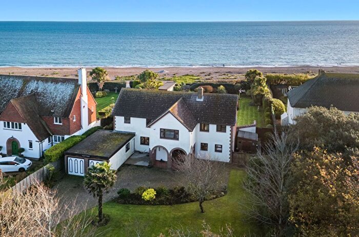 4 Bedroom Detached House For Sale In The Drive, Craigweil, PO21