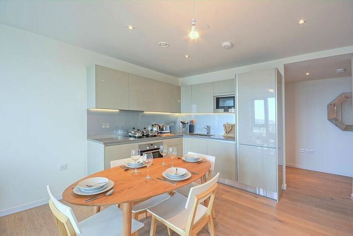 1 Bedroom Flat To Rent In St Gabriel Walk, Elephant And Castle, SE1