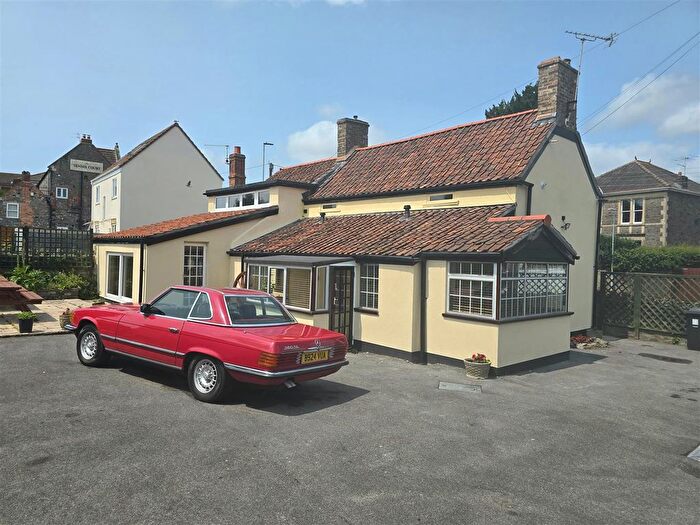 3 Bedroom Detached House To Rent In Deanery Road, Kingswood, BS15