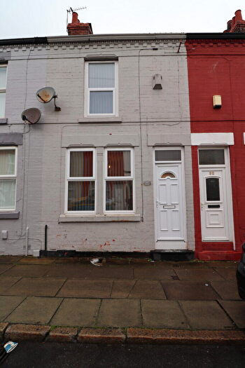 2 Bedroom Terraced House To Rent In Dewsbury Road, Liverpool, United Kingdom, L4