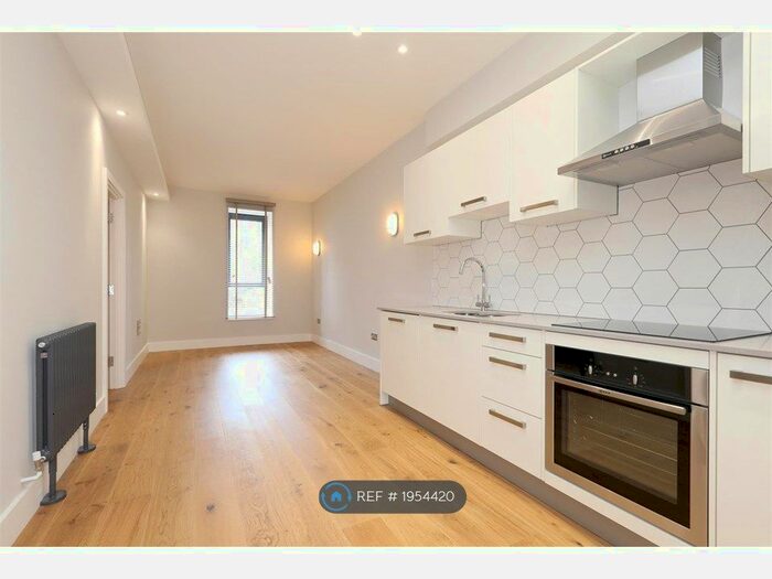 1 Bedroom Flat To Rent In Wilmer Place, London, N16