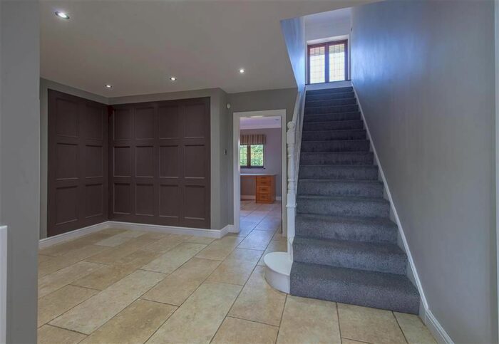 6 Bedroom Detached House To Rent In Teston Road, Offham, West Malling, ME19