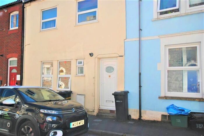 Studio To Rent In St. Lukes Crescent, Bristol, BS3