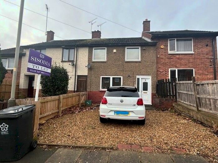 3 Bedroom Terraced House To Rent In Beaumont Leys Close, Leicester, LE4