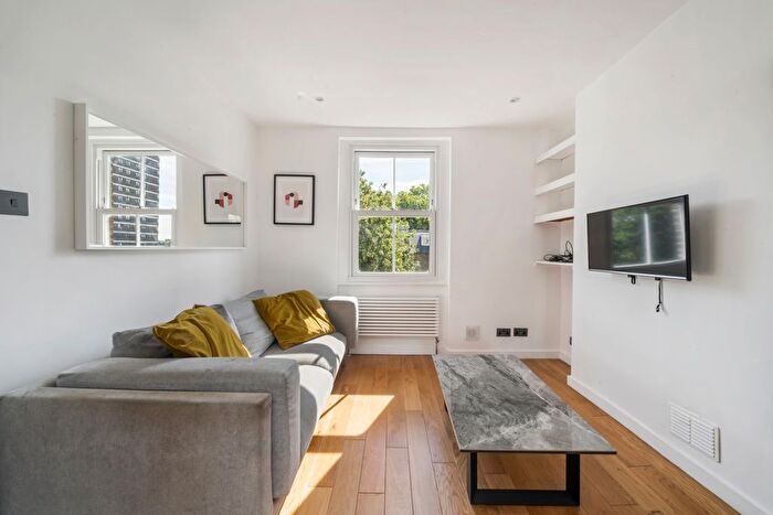 3 Bedroom Flat For Sale In Camberwell Road, Camberwell, SE5