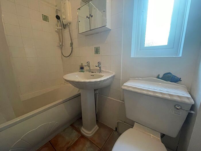 1 Bedroom Property To Rent In Rosparc, Truro, TR2